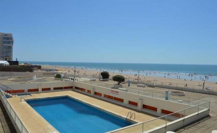 Residence La Garenne A La Grande Plage, Vue Mer, Piscine Et Parking Prive, 6 Personnes Saint-Gilles-Croix-de-Vie Exterior foto